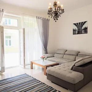  Apartment Schoenbrunn - Contactless 24h Check-in